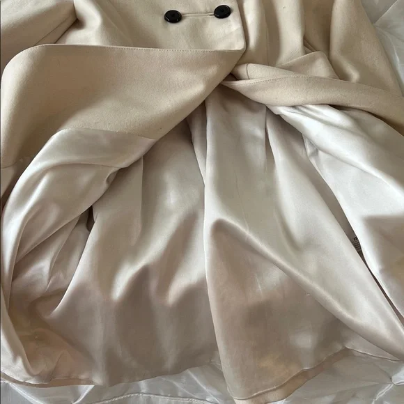 Old Navy Cream Double-Breasted Trench Coat - Picture 6 of 6